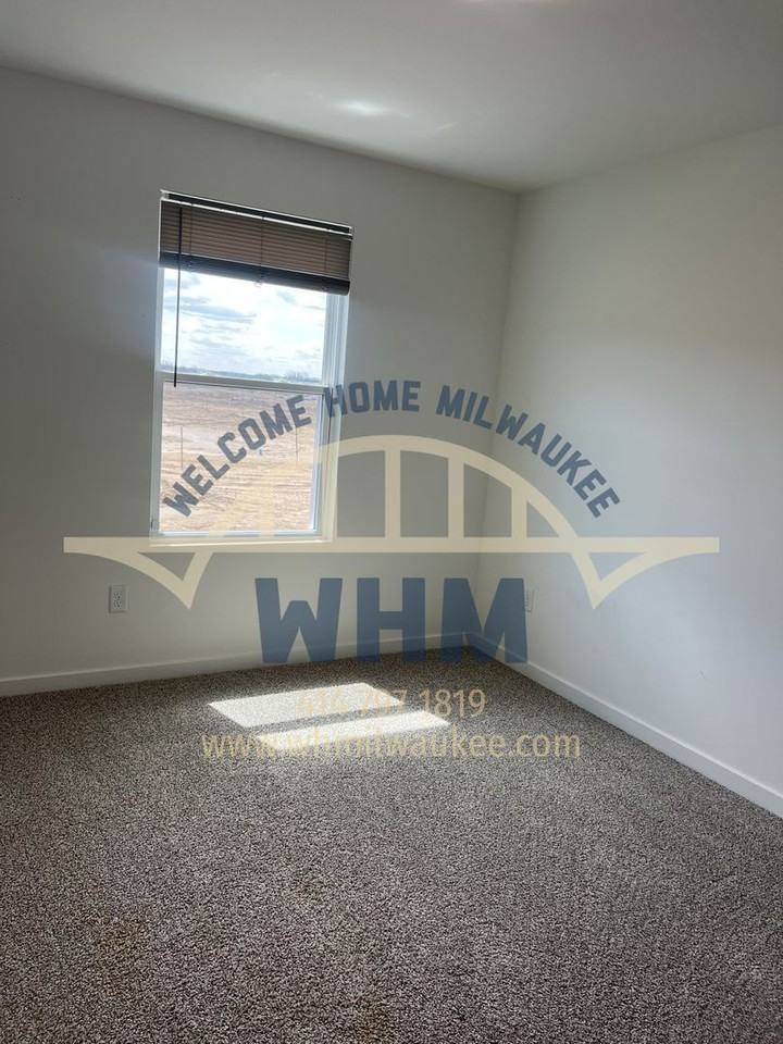 7051 Fair Oaks Rd - Photo 5 of 16
