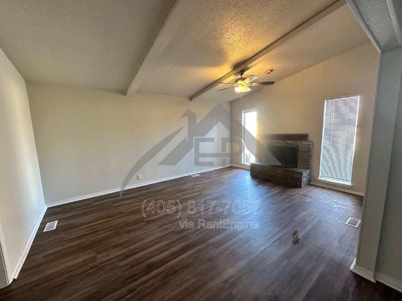 405 Norton Cir - Photo 2 of 26