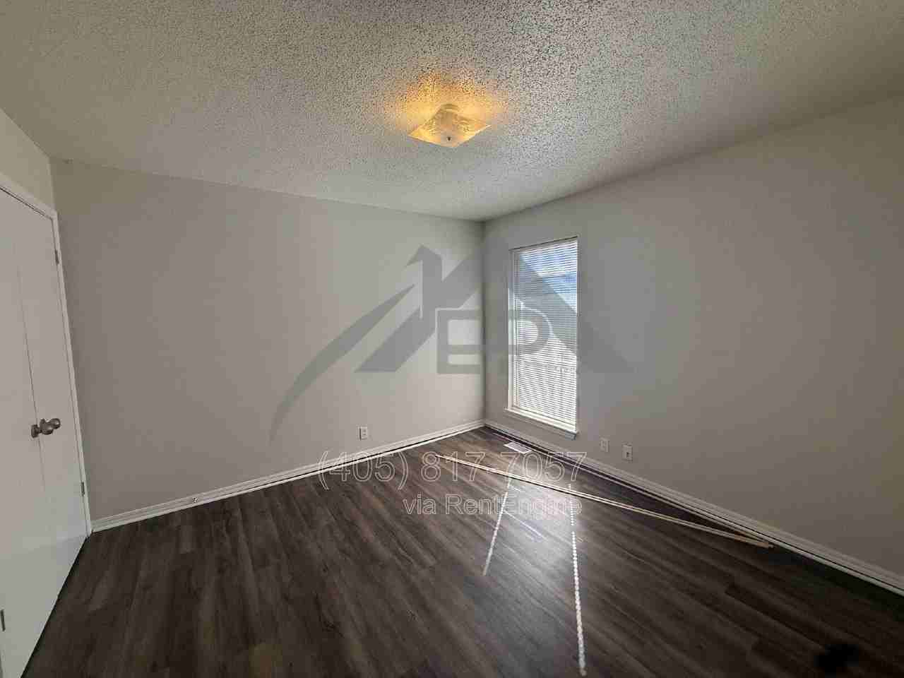 405 Norton Cir - Photo 7 of 26