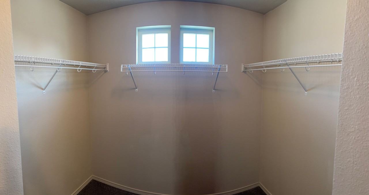 1115 N Manifold Ln - Photo 4 of 14
