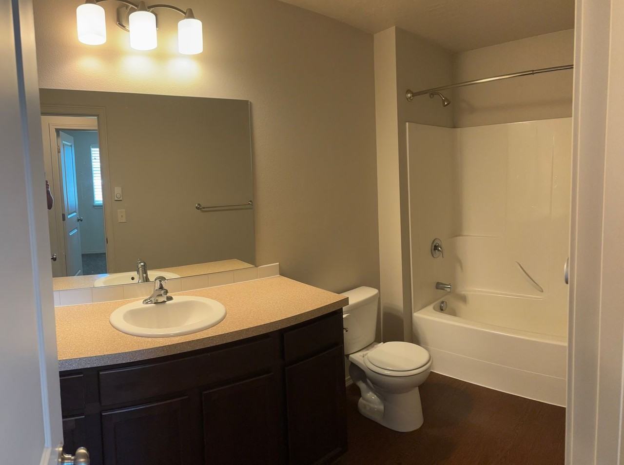 1115 N Manifold Ln - Photo 6 of 14