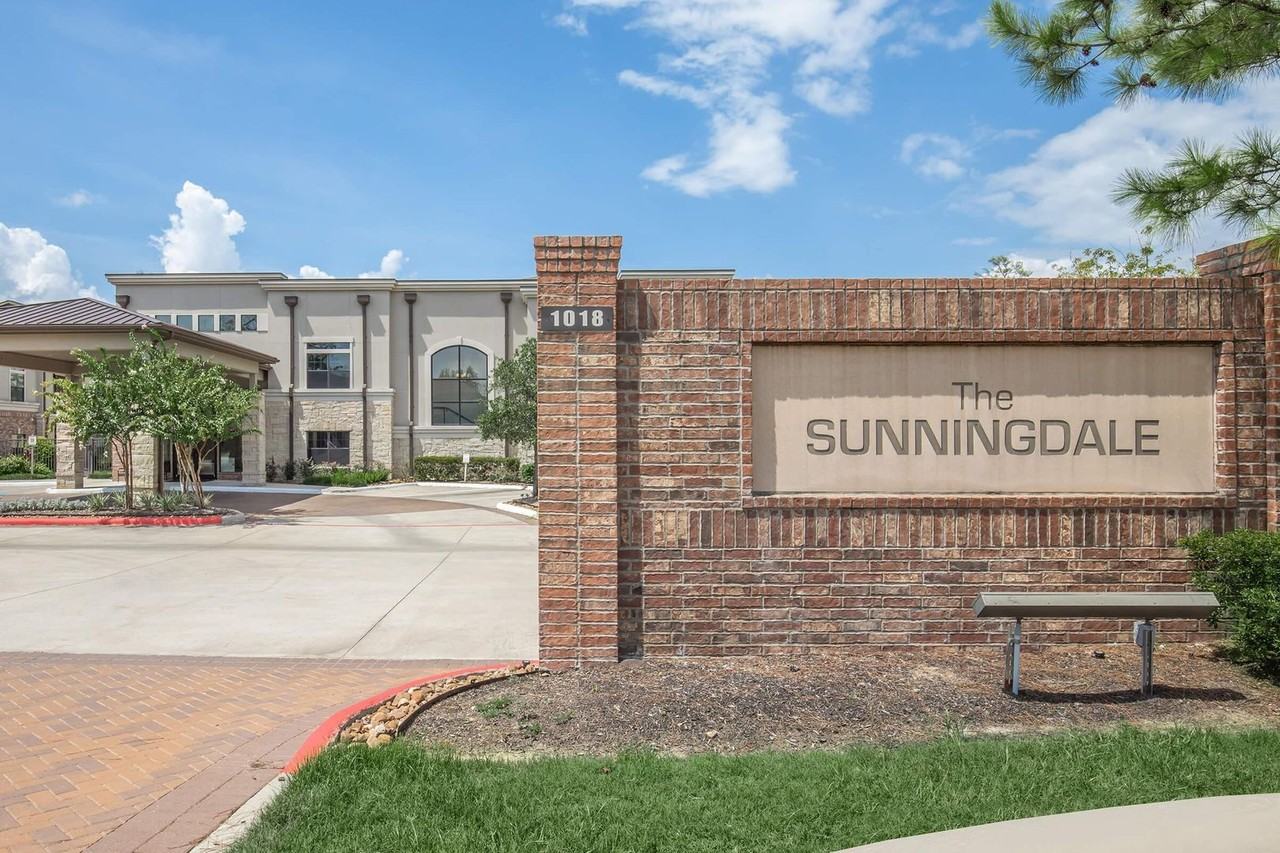 Sunningdale Beautiful 55+ Living in the Woodlands - Photo 3 of 50