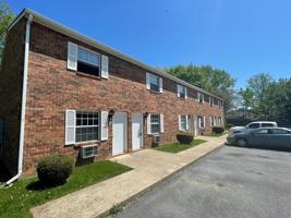 featured image of 990 Chicago Ave