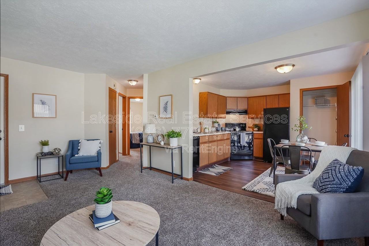 2848 Locke Ave Sw #1 - Photo 7 of 21
