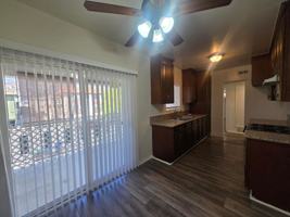 featured image of 614 W Stocker St