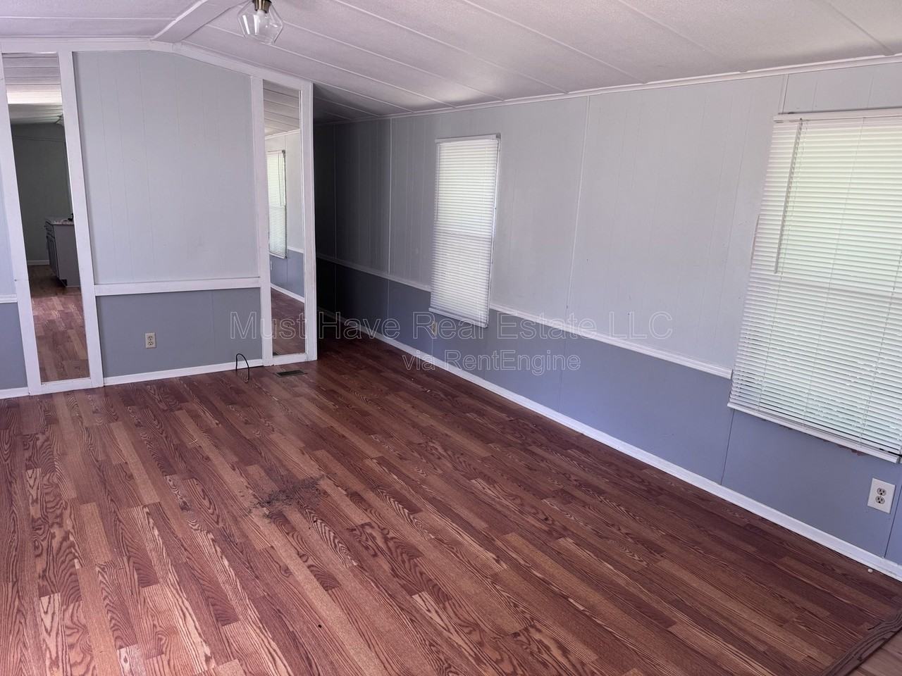 1473 Brooksouth Dr - Photo 4 of 10