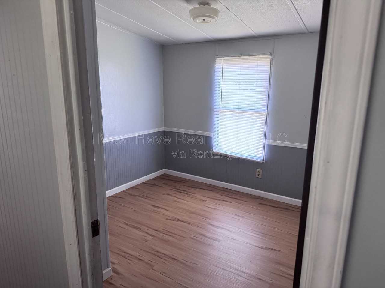 1473 Brooksouth Dr - Photo 6 of 10