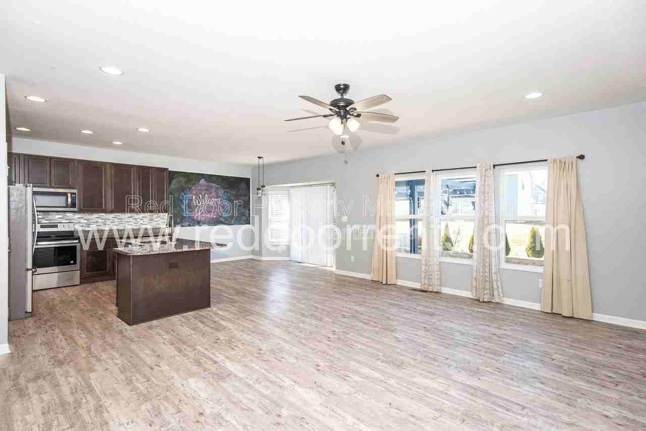 4308 Blue Note Dr - Photo 6 of 33