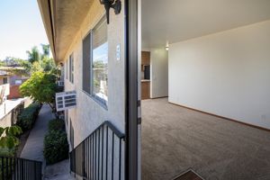 featured image of 3639 S Bonita St