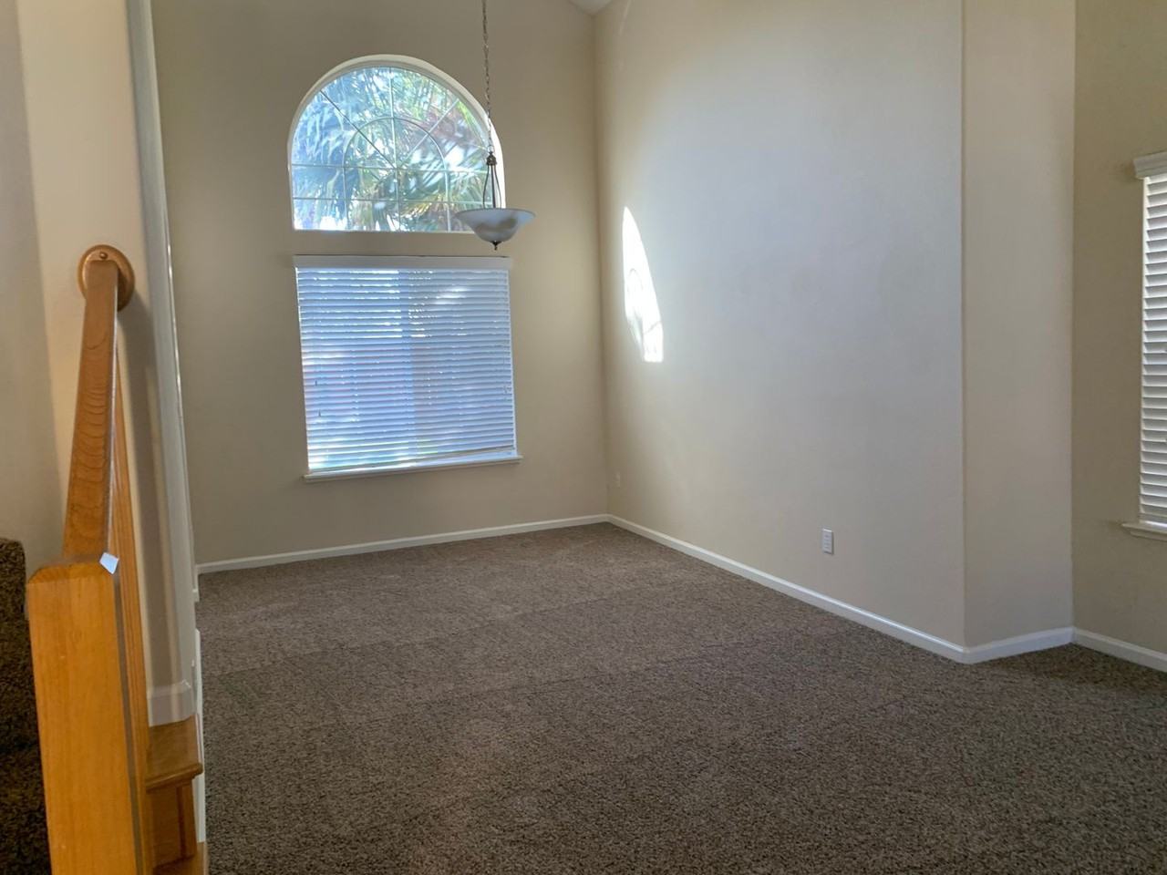 143 Sundance Dr - Photo 4 of 8