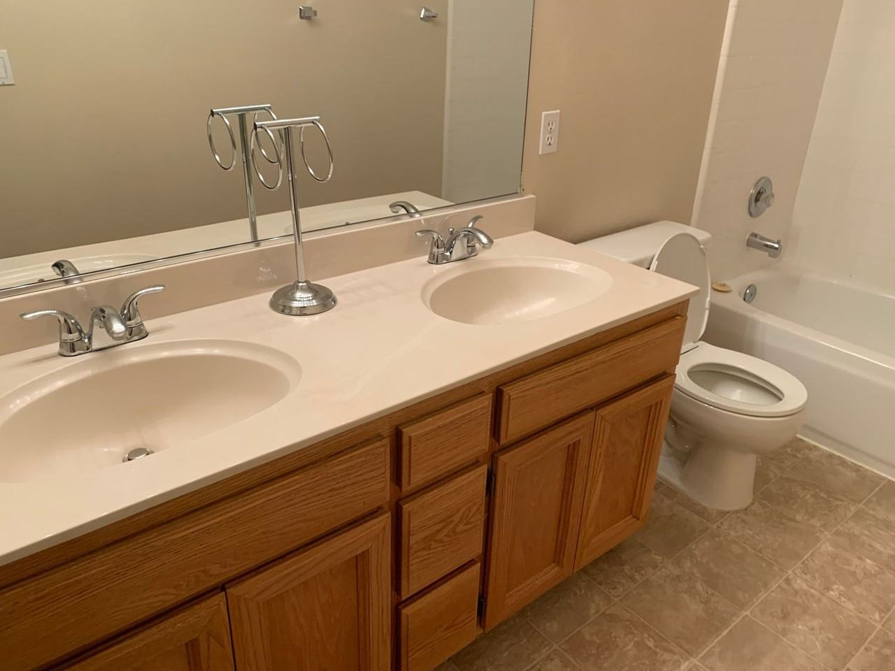 143 Sundance Dr - Photo 6 of 8