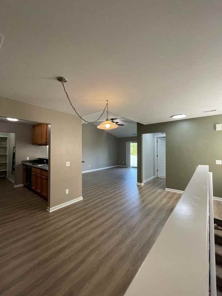 927 Addington Ln - Photo 7 of 27
