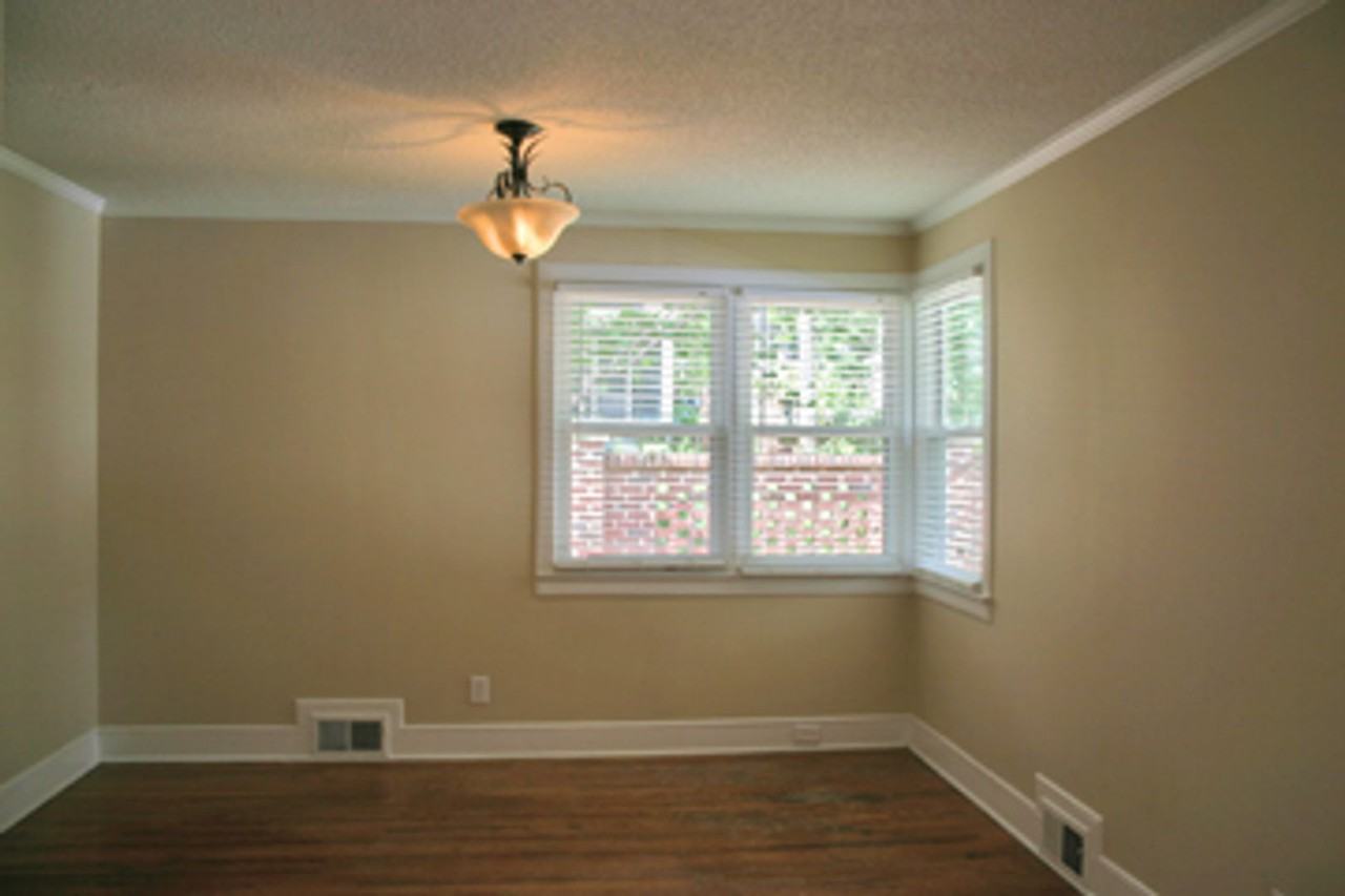 114 Edward Ct - Photo 3 of 11