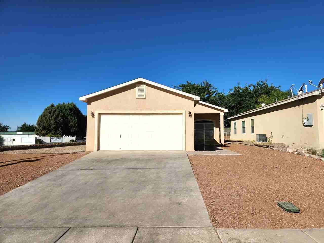 4033 Winters St - Photo 2 of 35