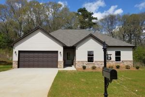 featured image of 220 Elm Way