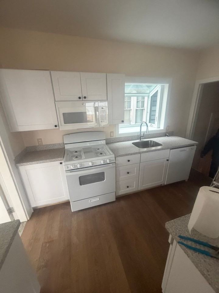 2901 Liberty St - Photo 5 of 13