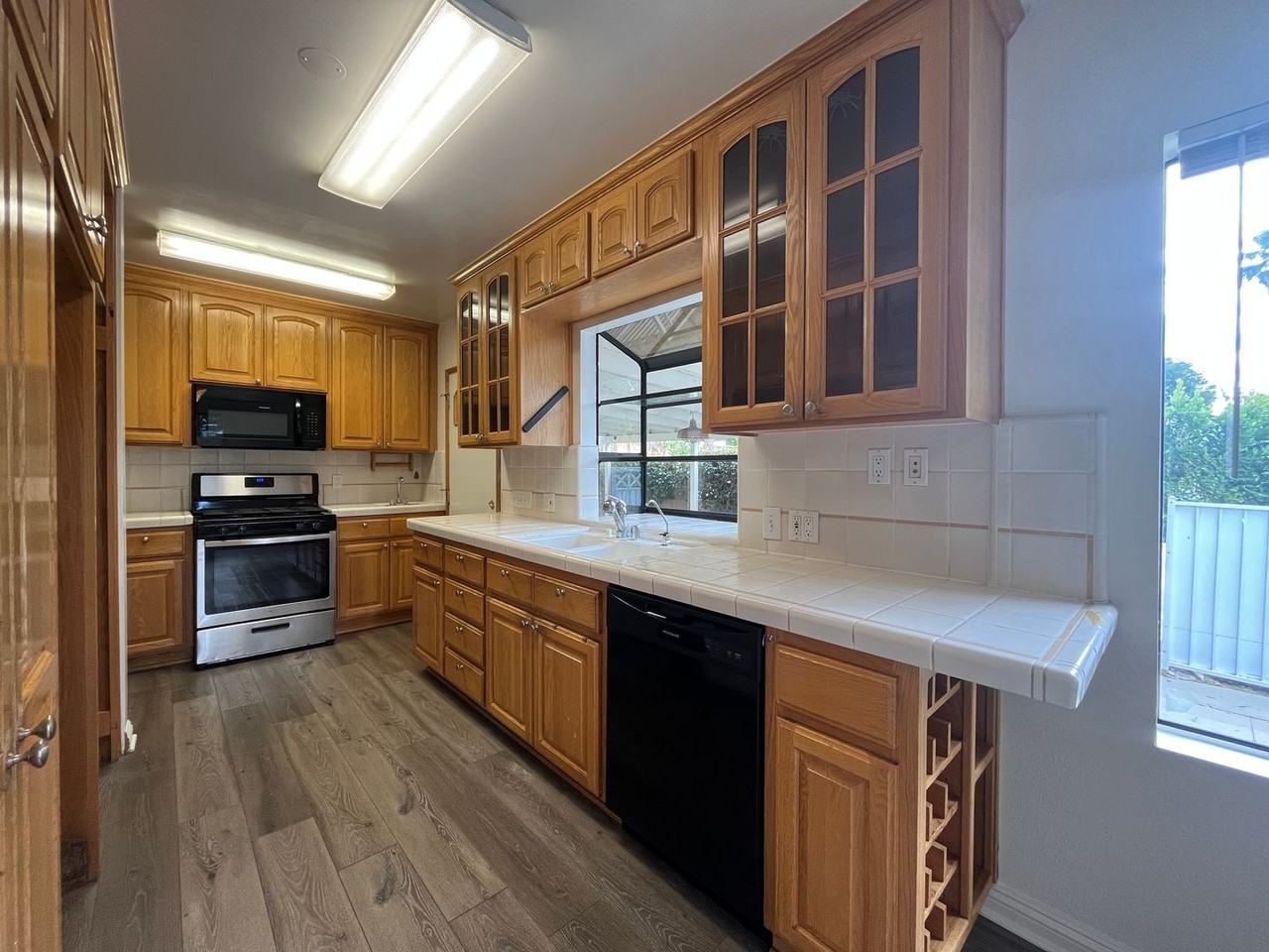 18029 Santa Rita St - Photo 4 of 21