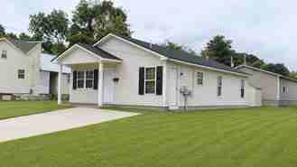 1034 Hunter St - Photo 1 of 1