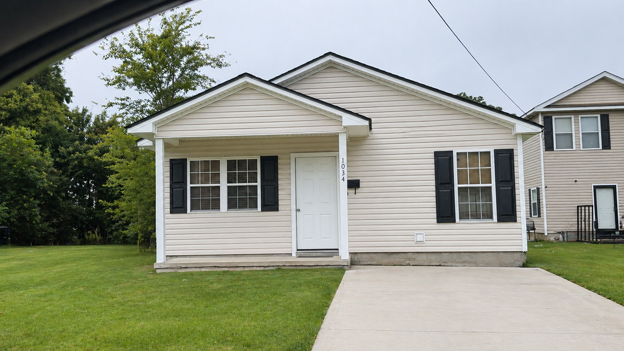 1034 Hunter St - Photo 2 of 2