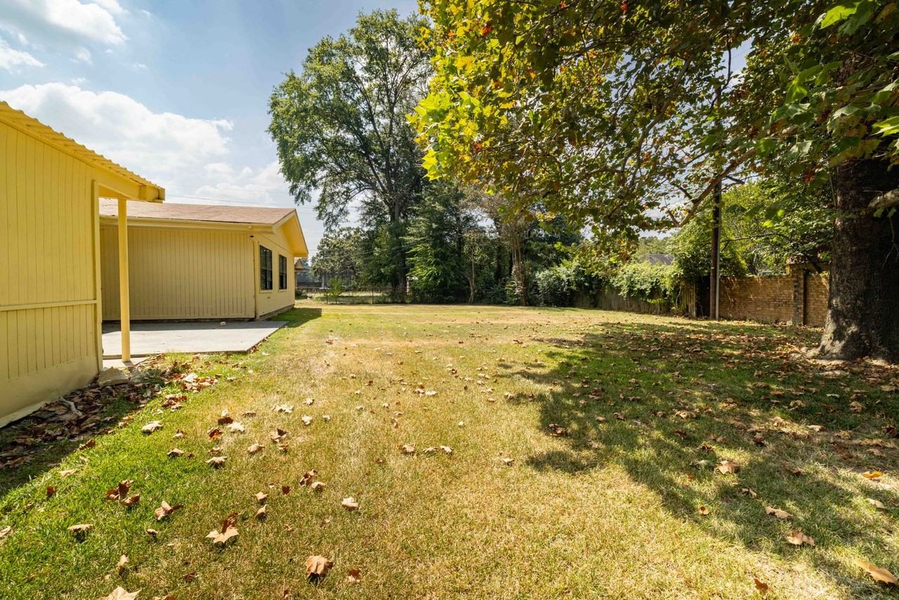 3 Sidney Dr - Photo 4 of 12