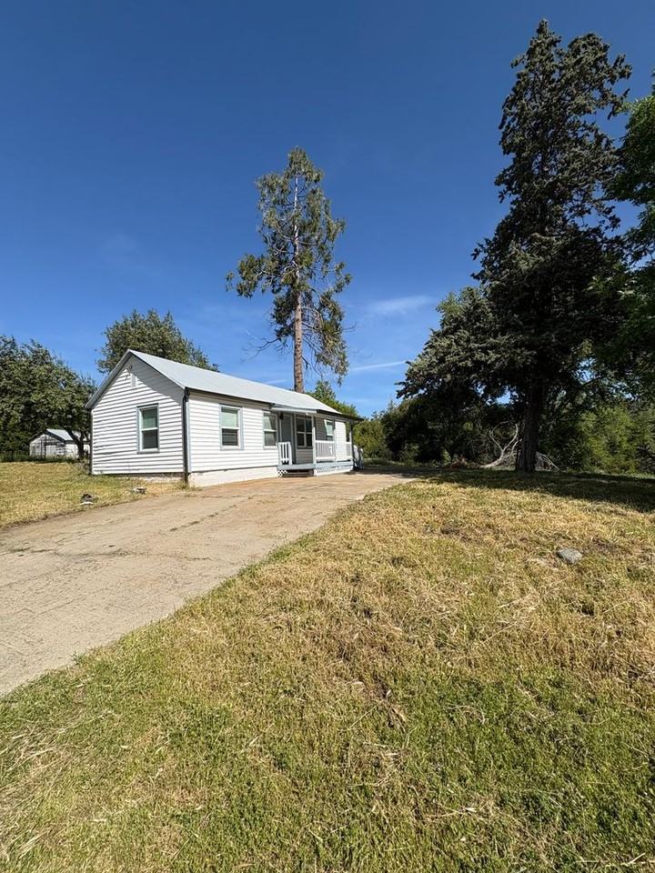 Allred Rd - Photo 2 of 19