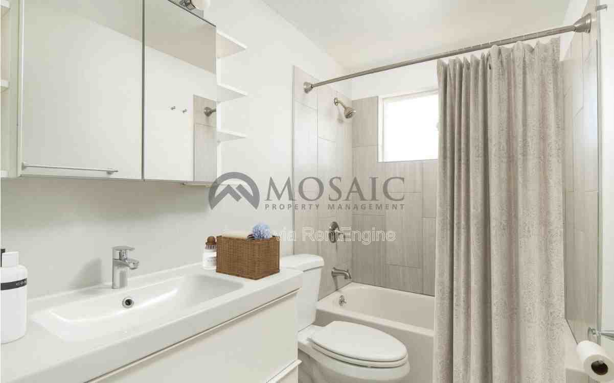 4348 N 36th Pl #3 - Photo 5 of 9