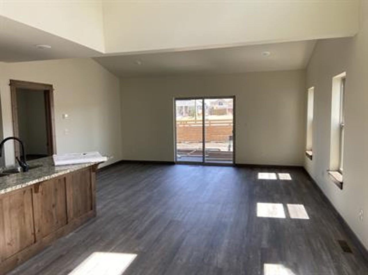 1226 Ryun Sun Way - Photo 7 of 26