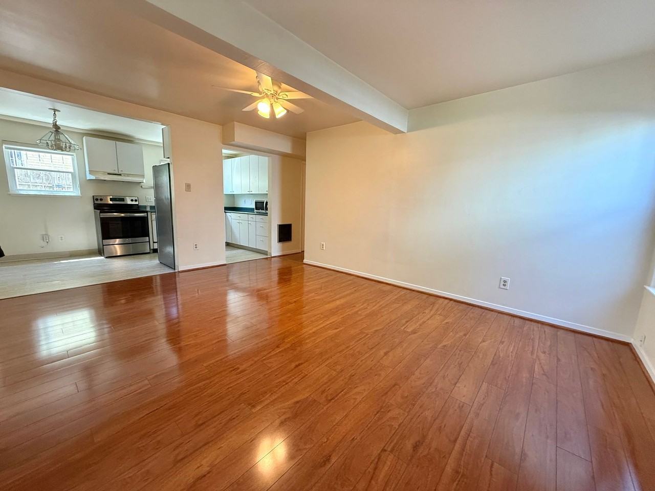 2606 Coolidge Ave - Photo 2 of 17