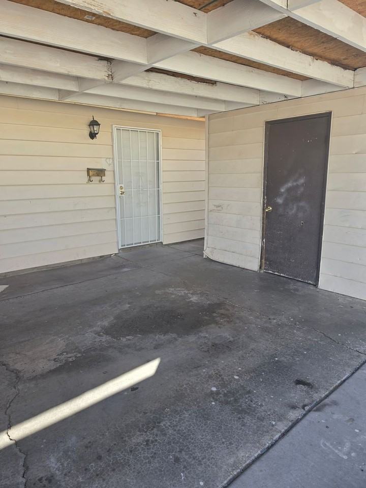 4751 Terra Linda Ave - Photo 2 of 13