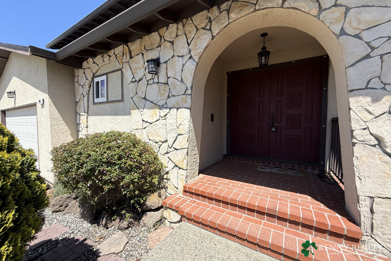 240 Estates Dr - Photo 2 of 38