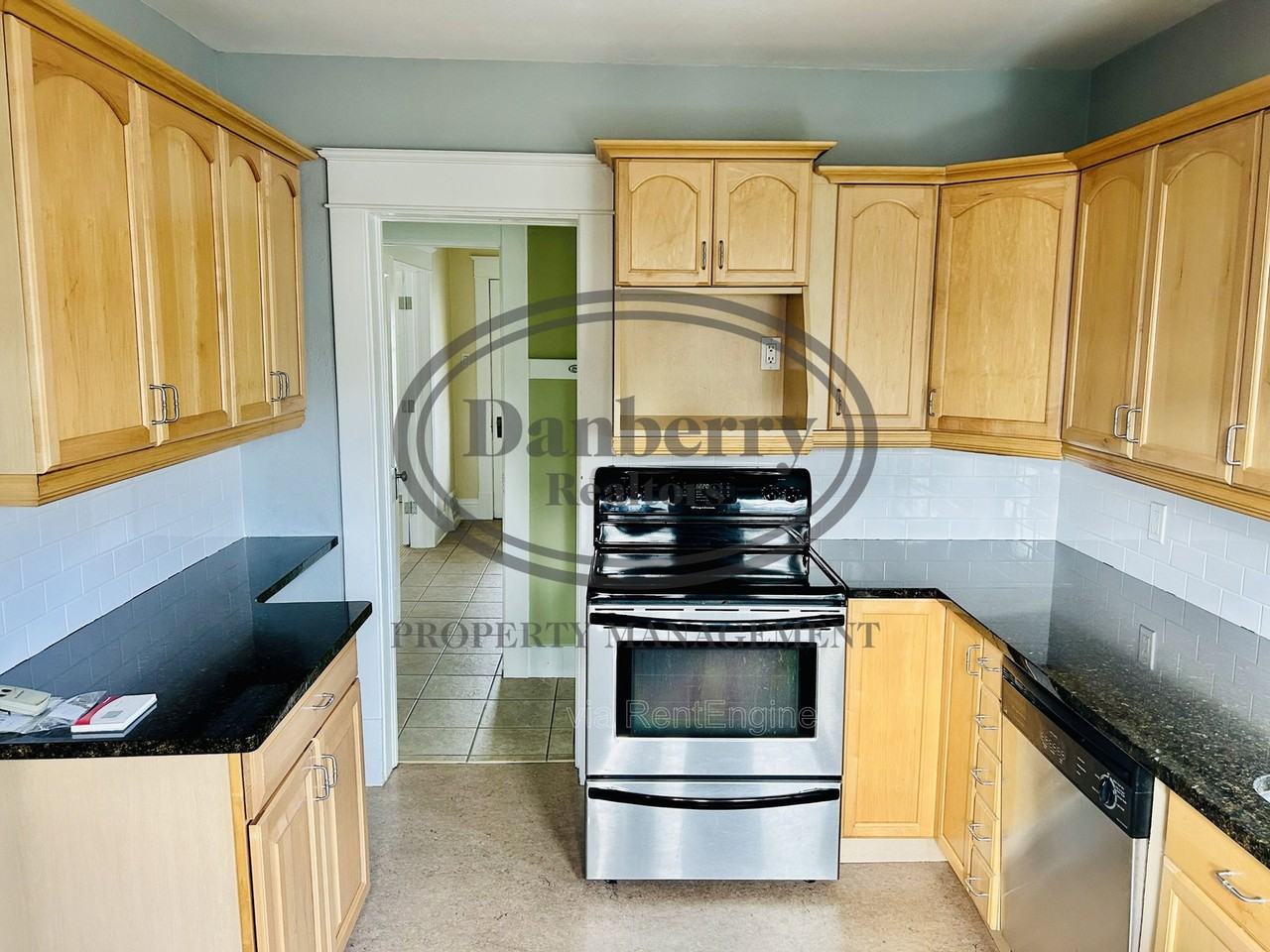 436 E 5th St - Photo 5 of 12