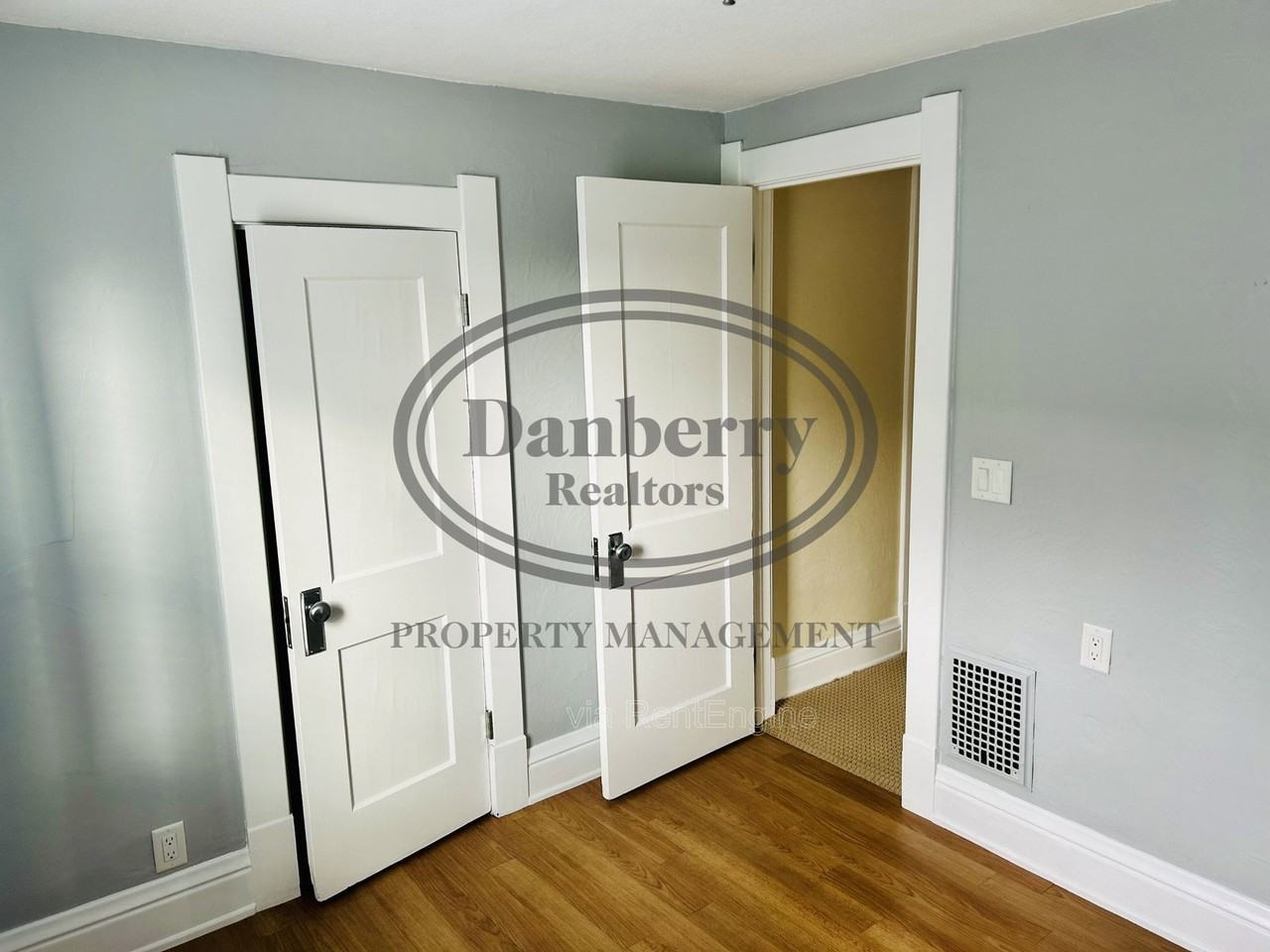 436 E 5th St - Photo 7 of 12