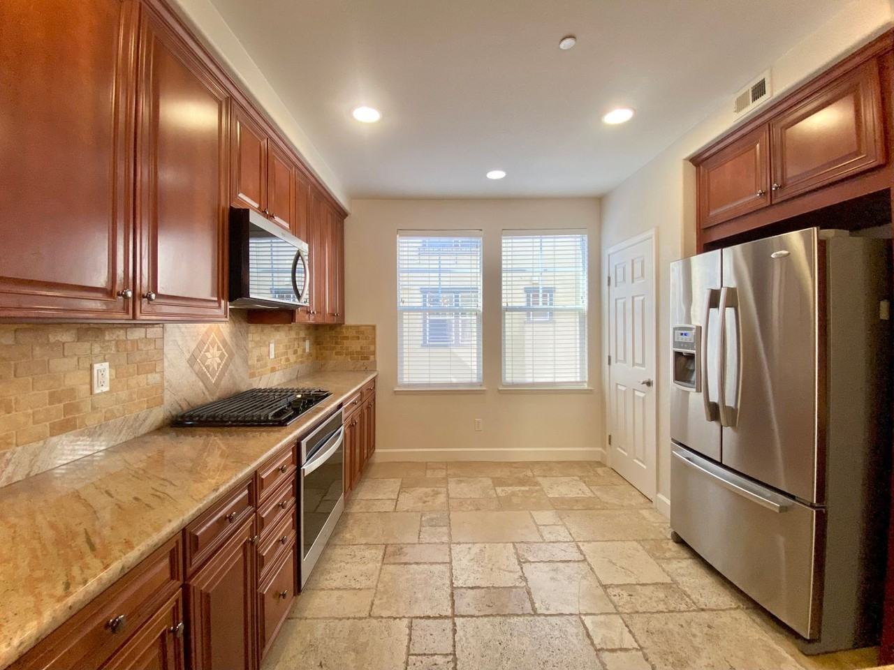 268 Fountain Grass Ter - Photo 5 of 14