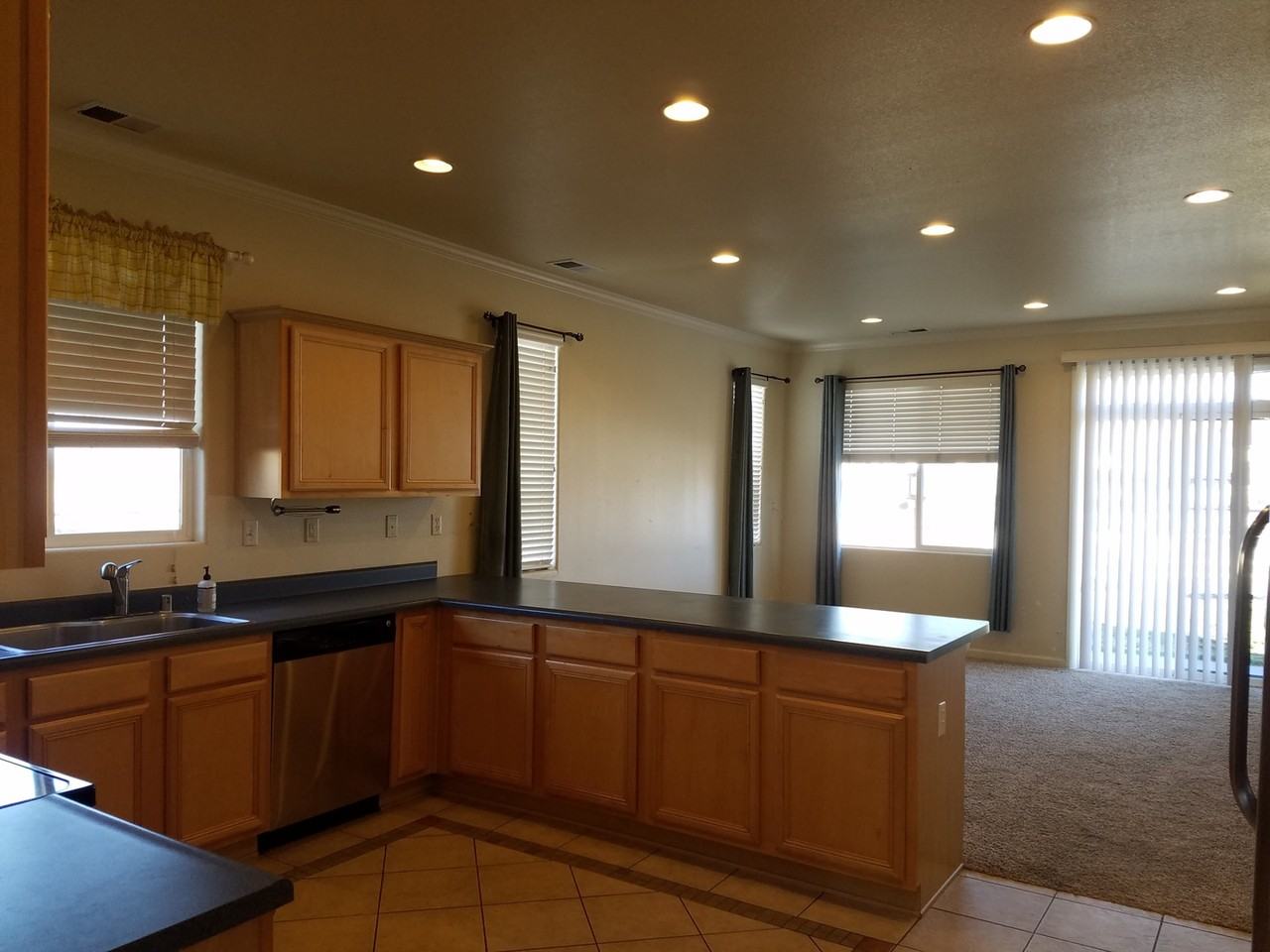 2265 Big Trail Cir - Photo 3 of 22