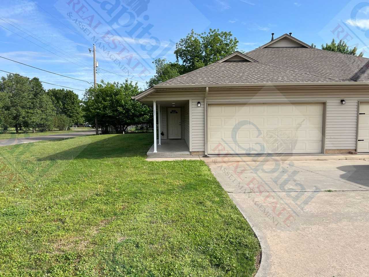 20635 Penny Ln - Photo 2 of 35