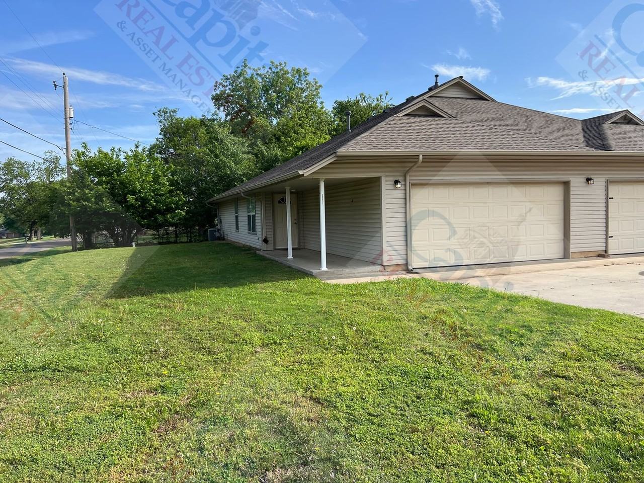 20635 Penny Ln - Photo 3 of 35