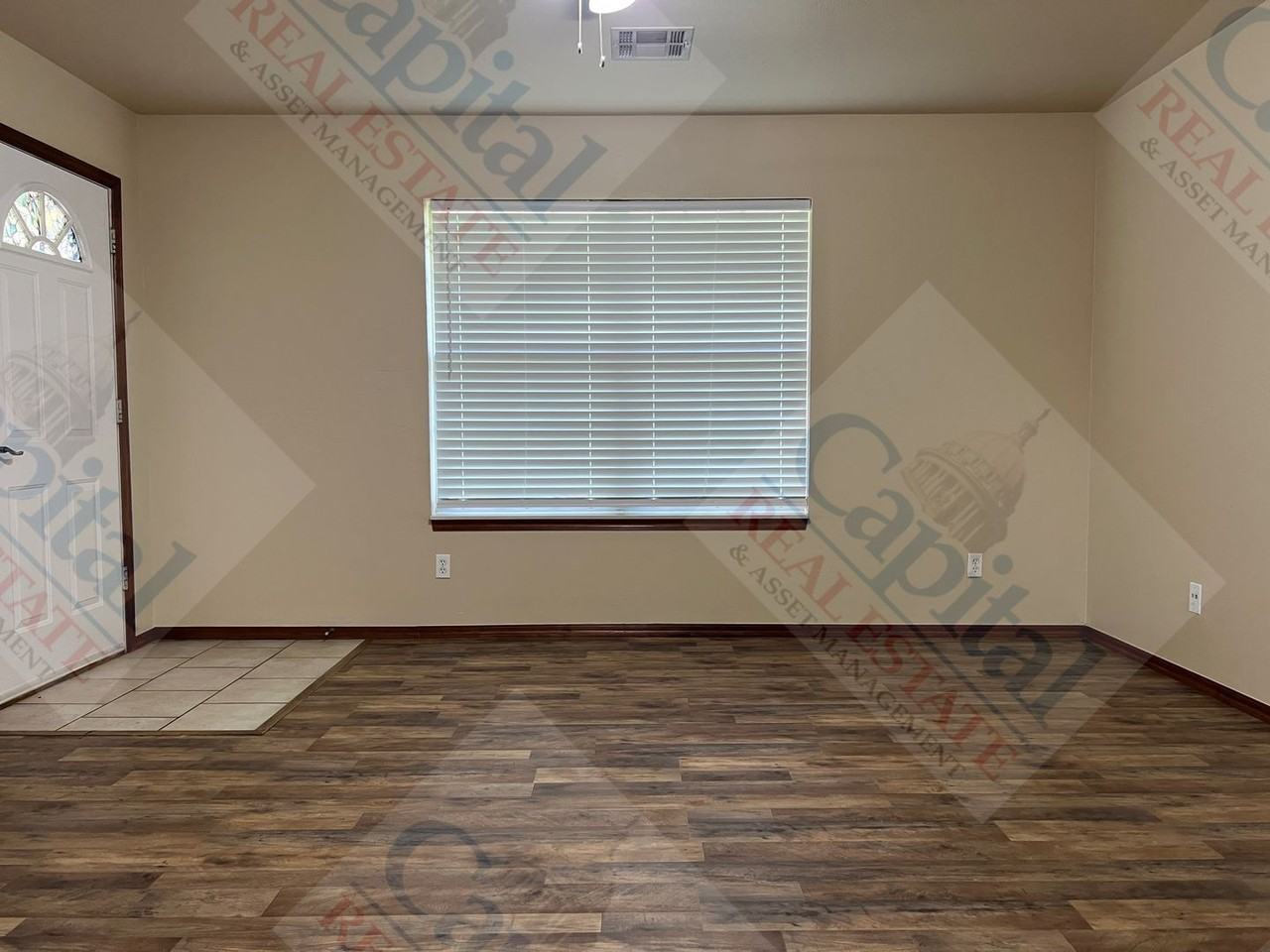 20635 Penny Ln - Photo 6 of 35