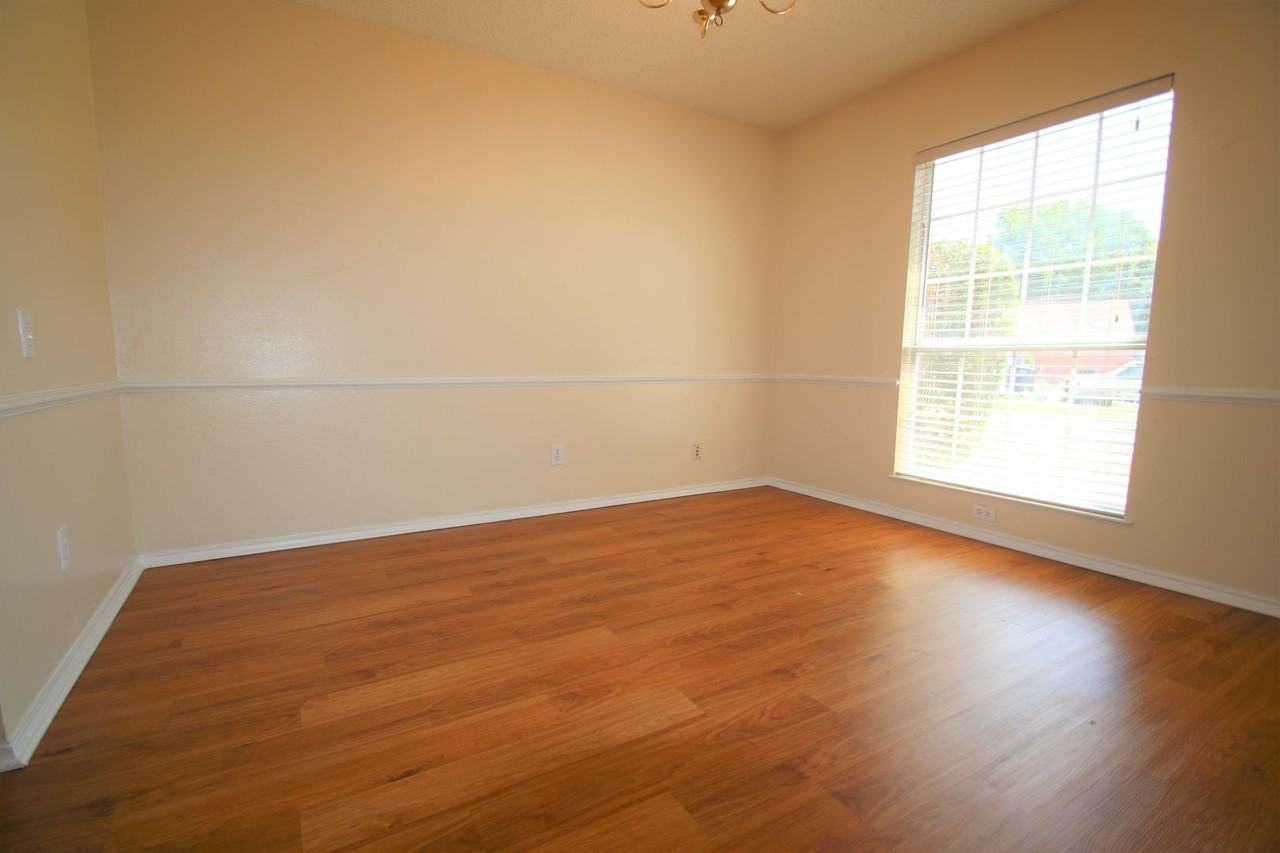 3412 Derby Ct - Photo 7 of 30