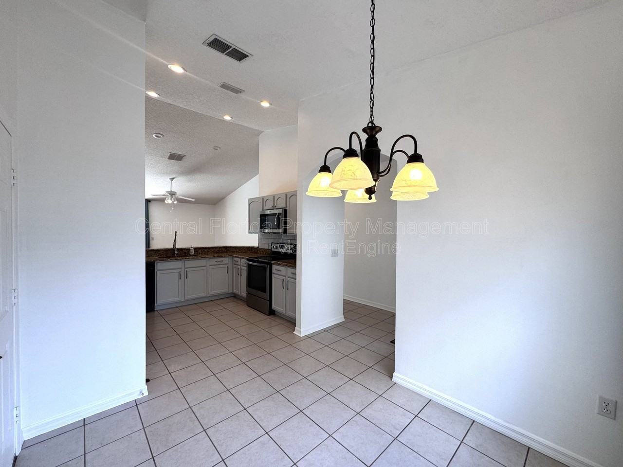 205 Paradise Woods Pl - Photo 5 of 25