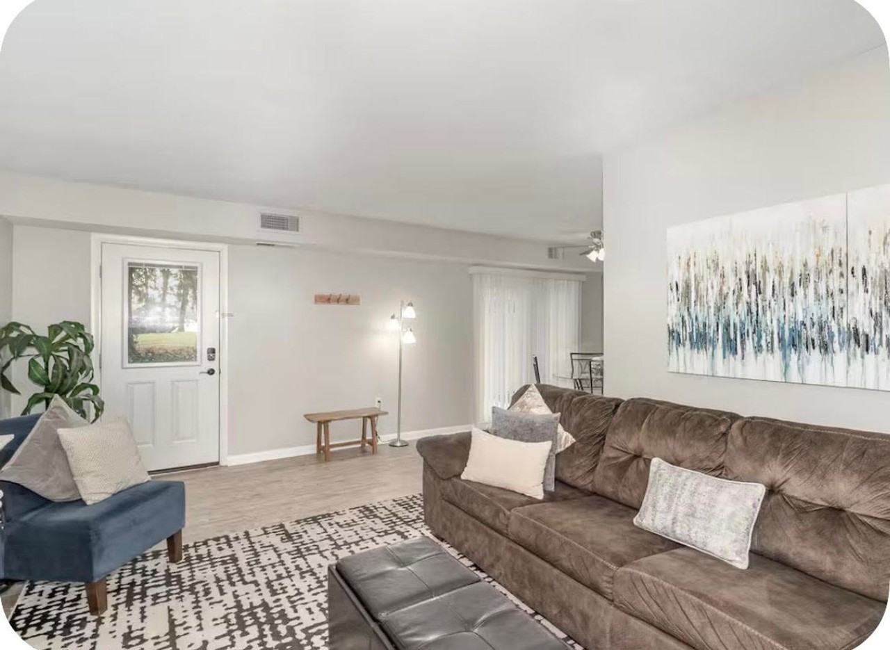 556 Alison Dr - Photo 3 of 18