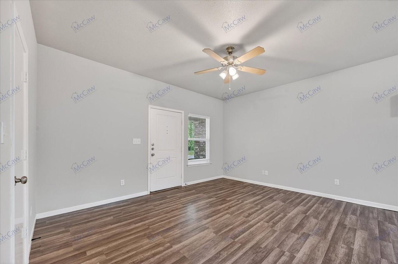 2312 Gilmer St - Photo 4 of 16