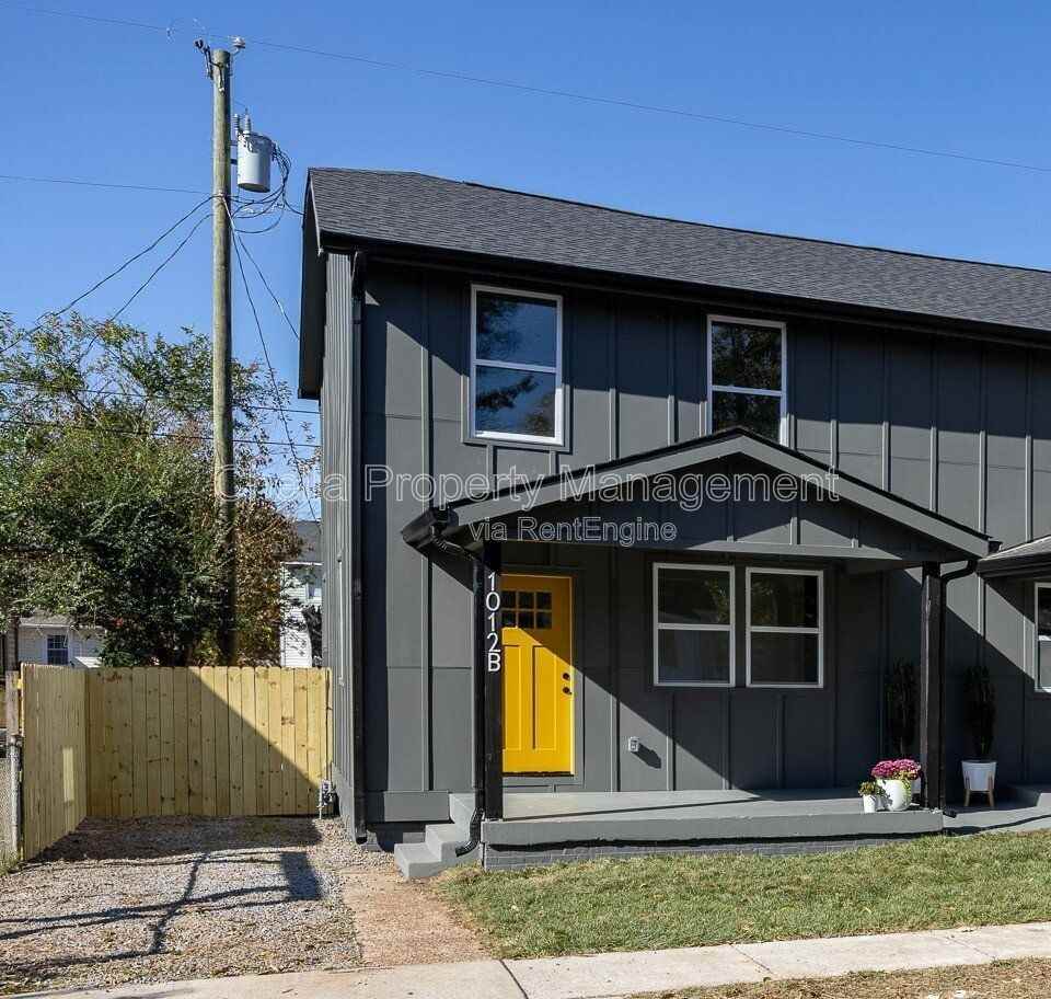 1012 Debow St #B - Photo 3 of 29