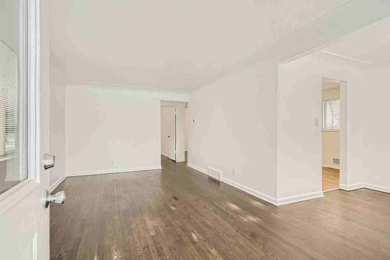 2531 S Pennsylvania St - Photo 2 of 13