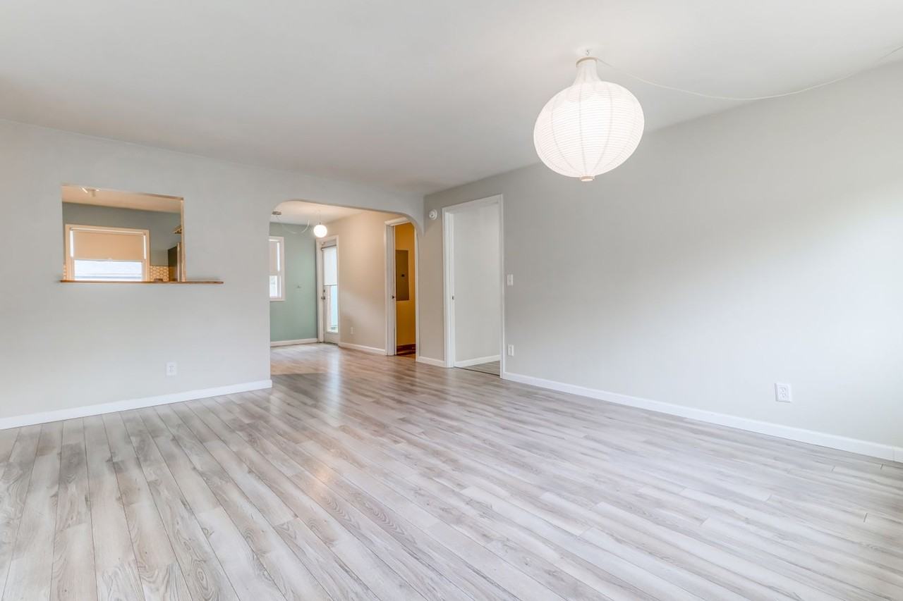 110 Nw 50th St - Photo 2 of 22