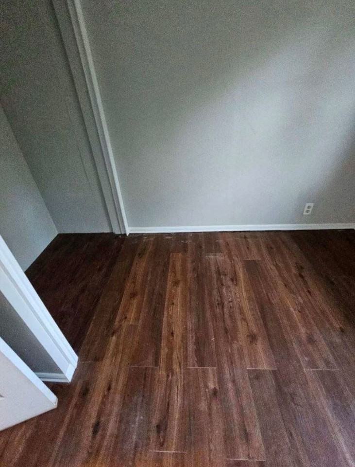 8497 Golden Valley Blvd - Photo 5 of 10