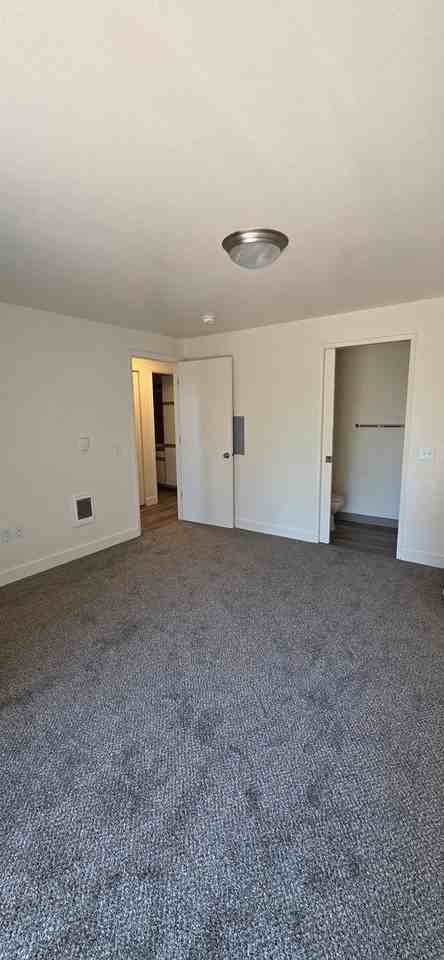 #369 BRITTANY CROSSING APTS - Photo 7 of 10