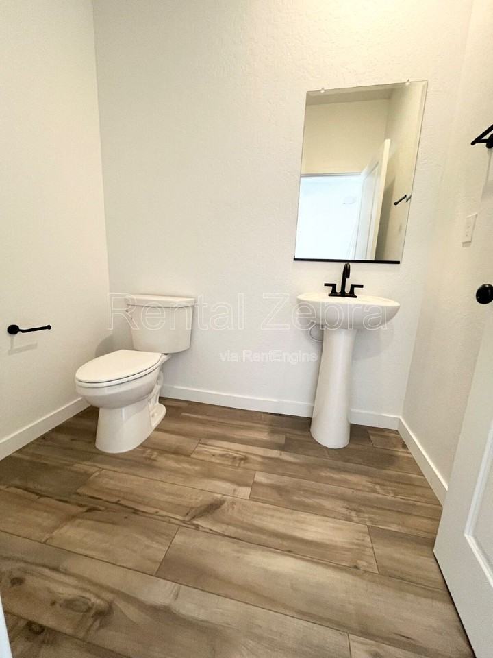 4626 Sami Jo Dr - Photo 7 of 30