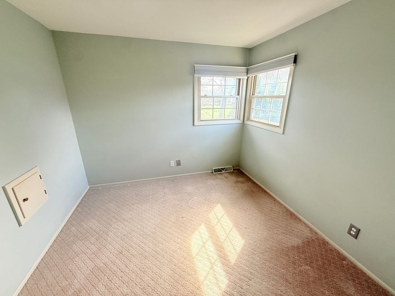 14955 W Fenway Dr - Photo 3 of 15