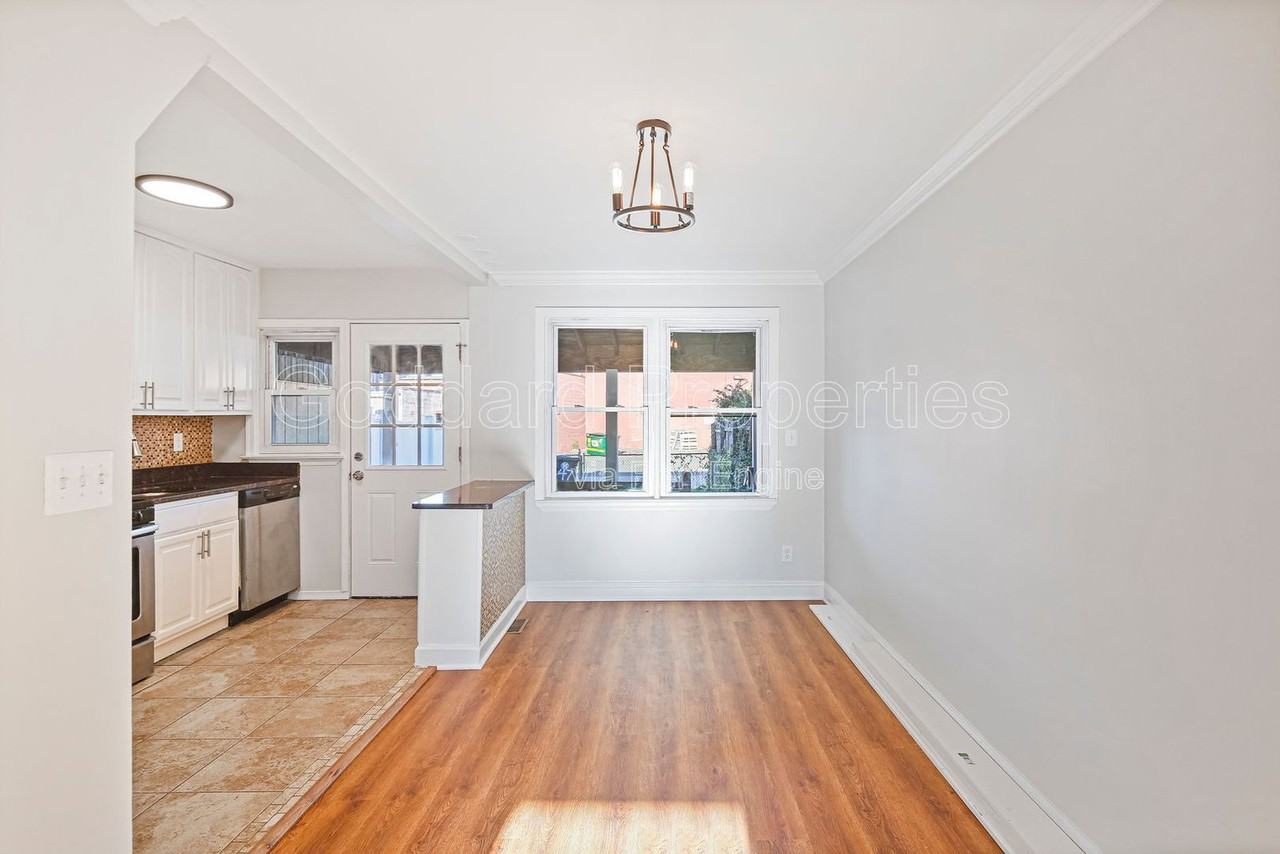 47 S Hawthorne Rd - Photo 5 of 27