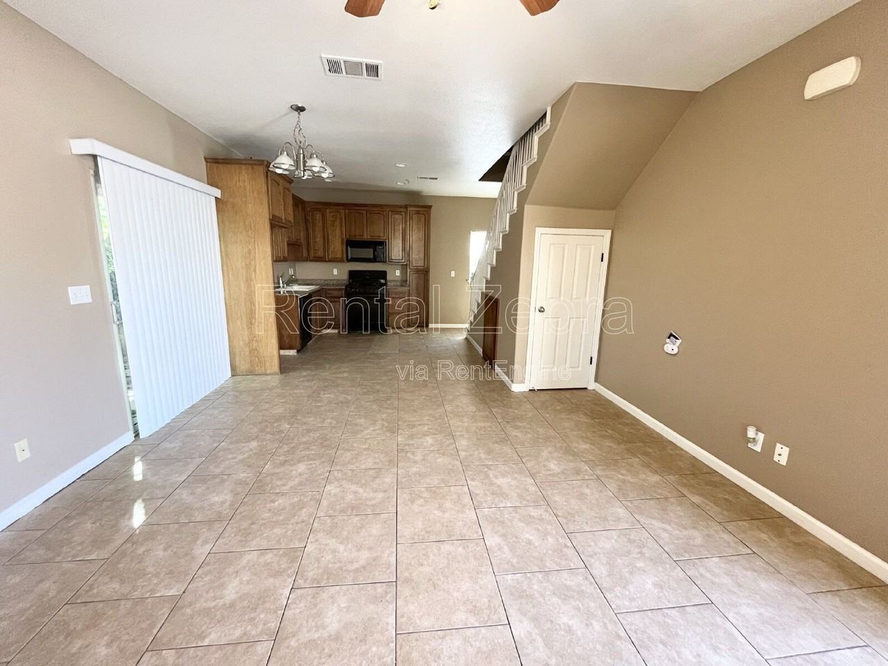 408 Olive Way - Photo 3 of 11